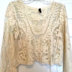 Dulce bohemian boho cream lace crop top